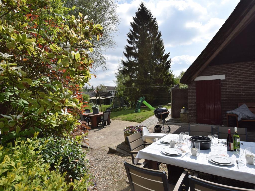 Quaint Farmhouse Near River In Oosterwijk Leerdam Esterno foto
